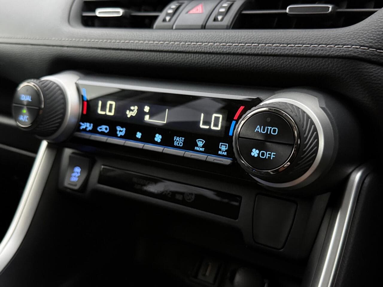 Toyota RAV4 thumbnail Misc Controls