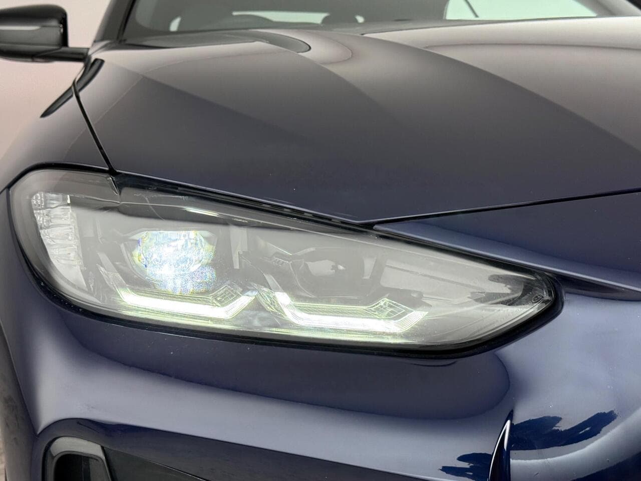 BMW 4 Series thumbnail Lights Front