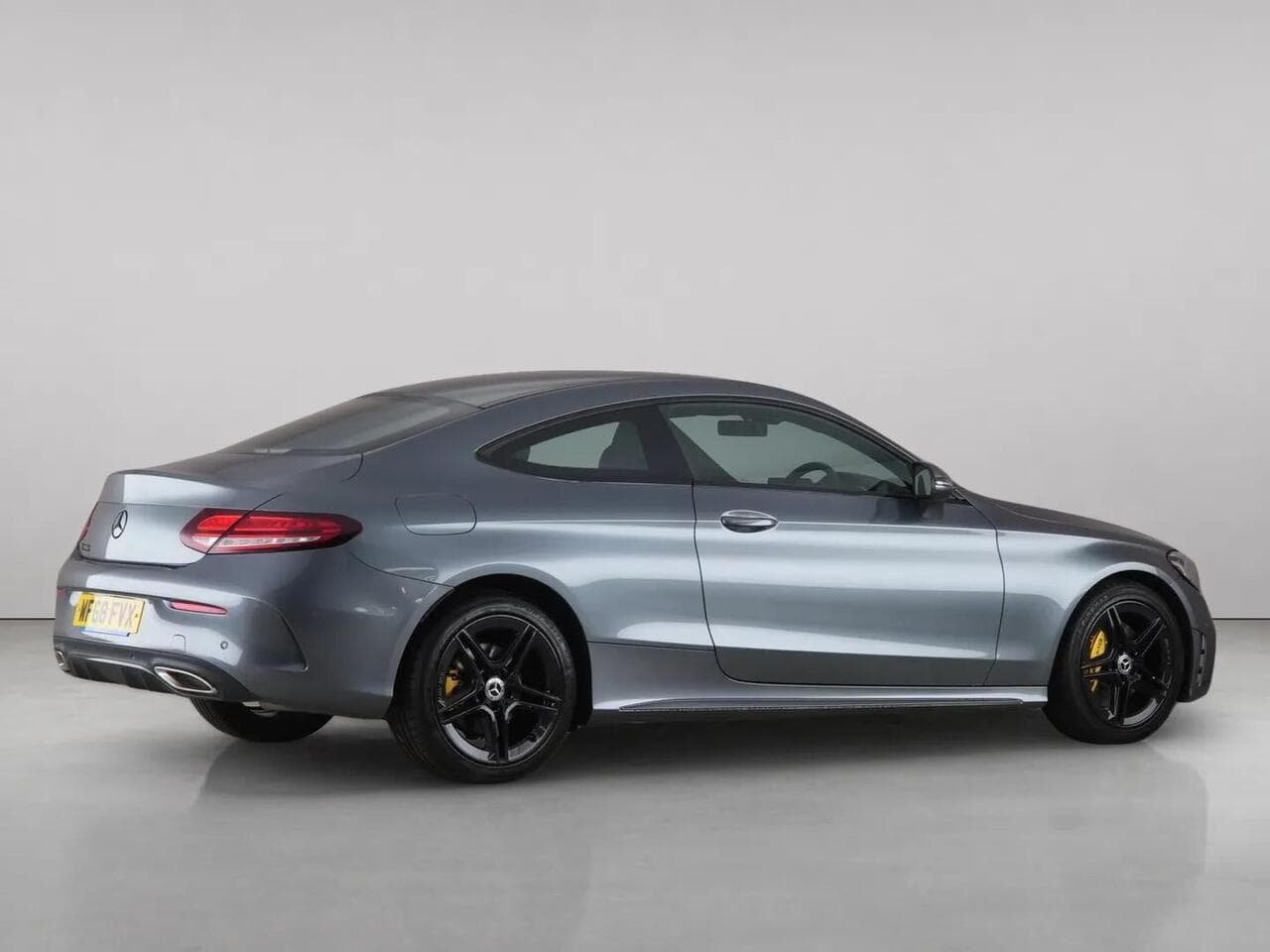 Mercedes-Benz C Class thumbnail Side Right