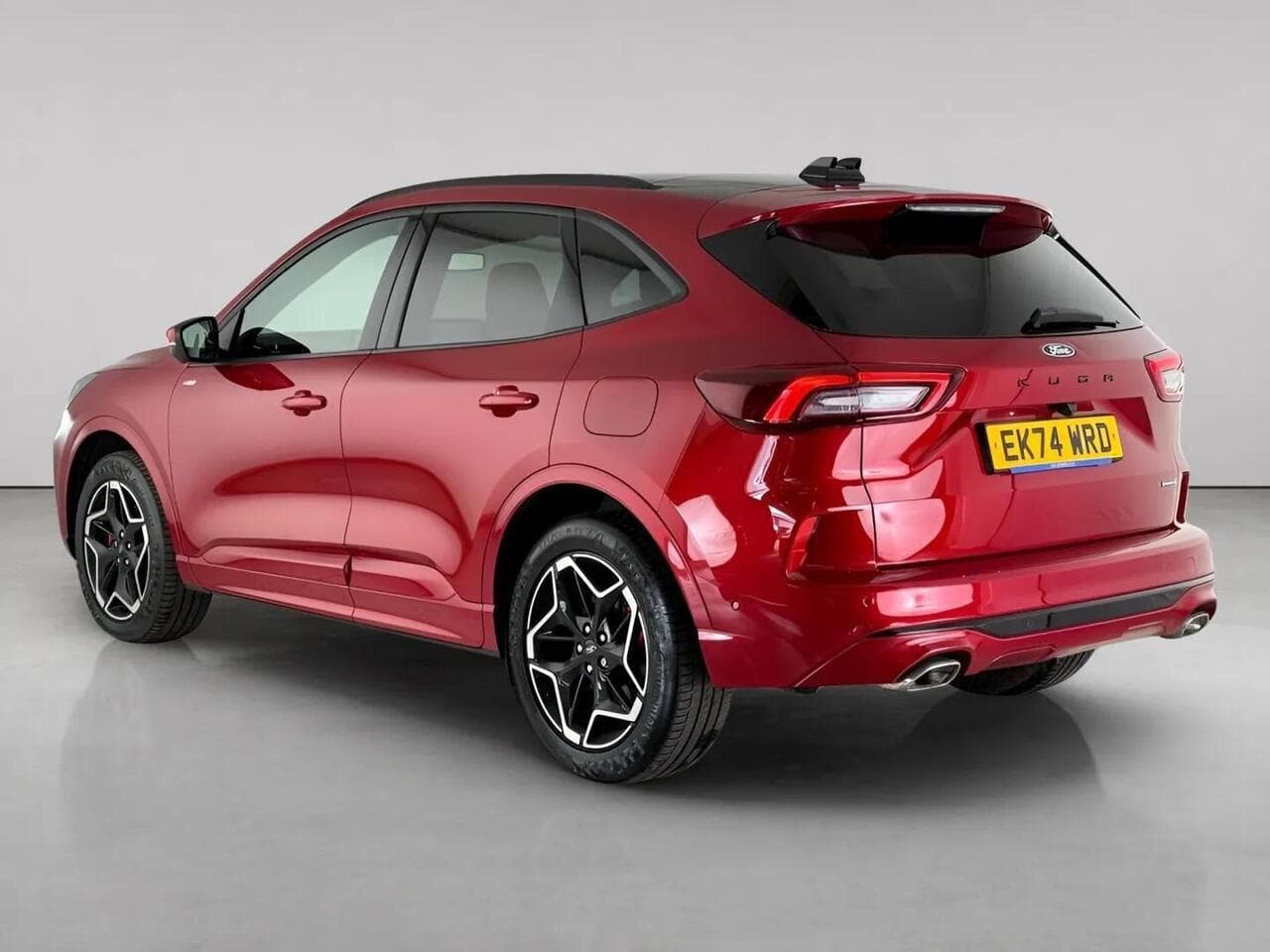 Ford Kuga thumbnail Rear Left