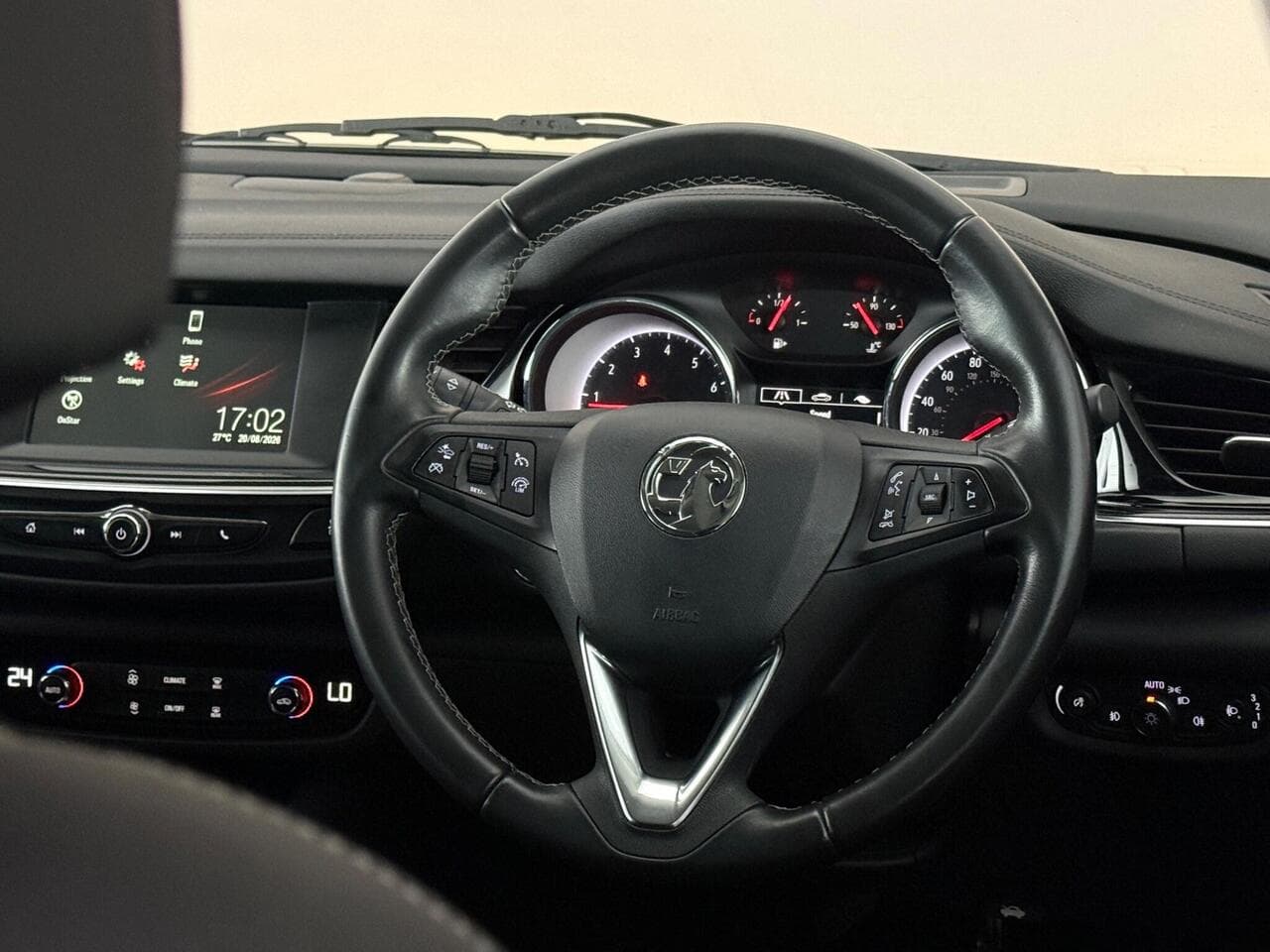 Vauxhall Insignia thumbnail Steering Wheel