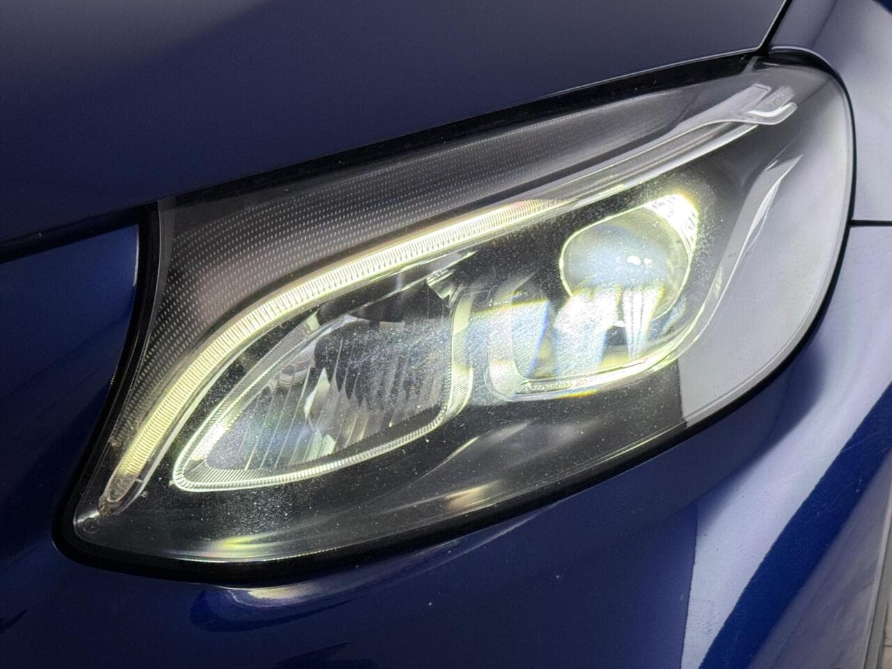 Mercedes-Benz GLC thumbnail Lights Front
