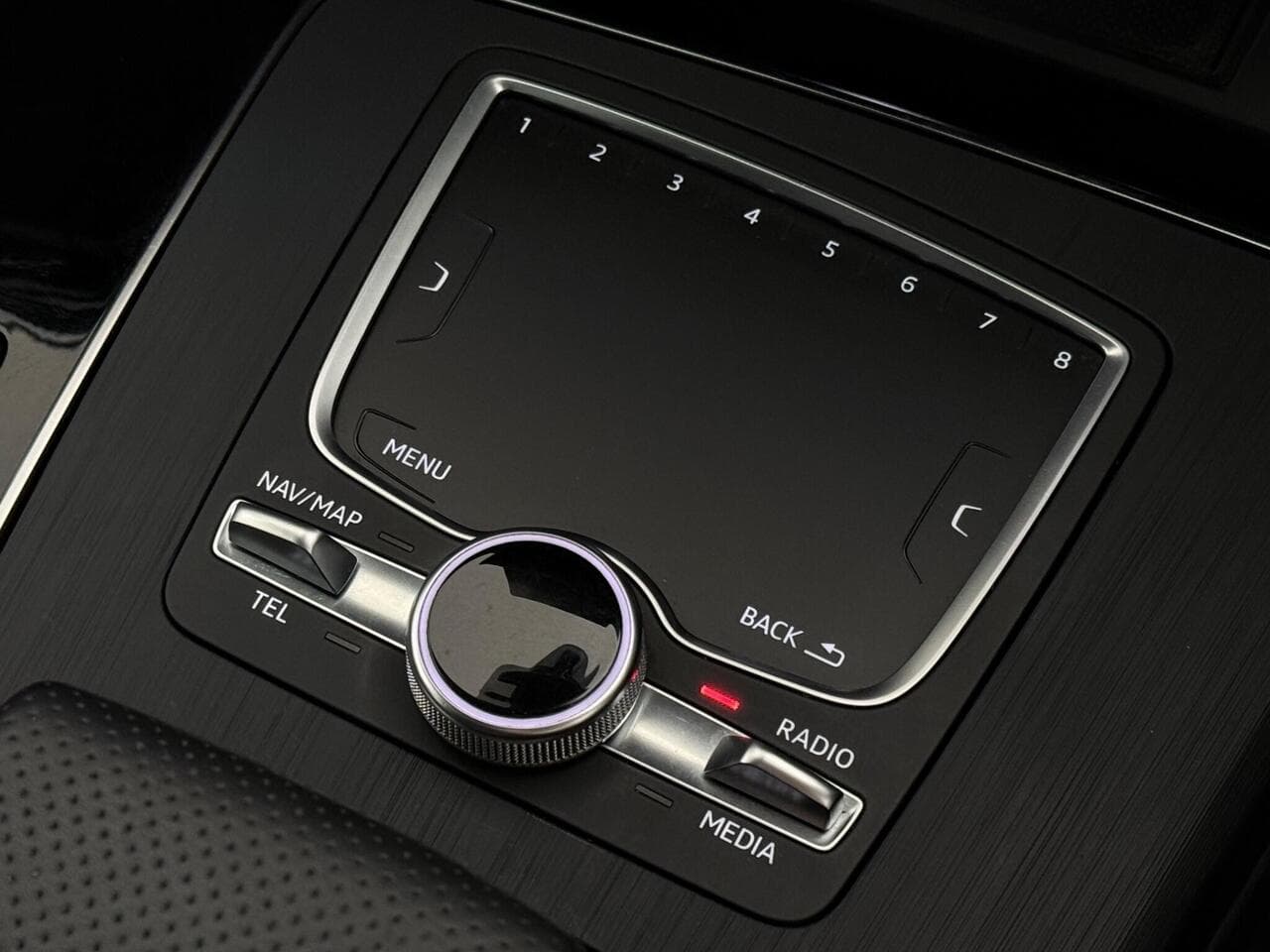 Audi Q5 thumbnail Misc Controls