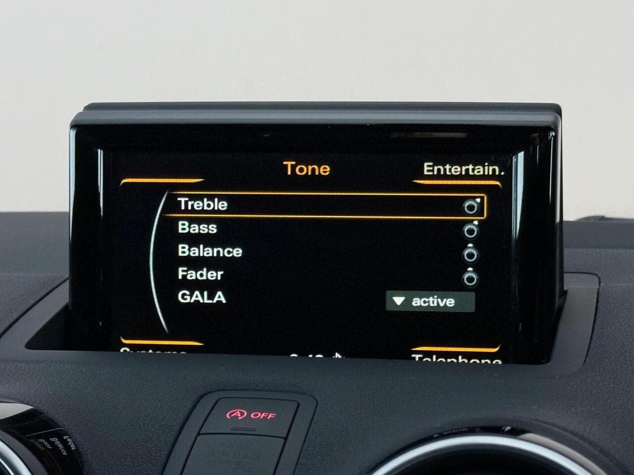 Audi S1 thumbnail Infotainment System