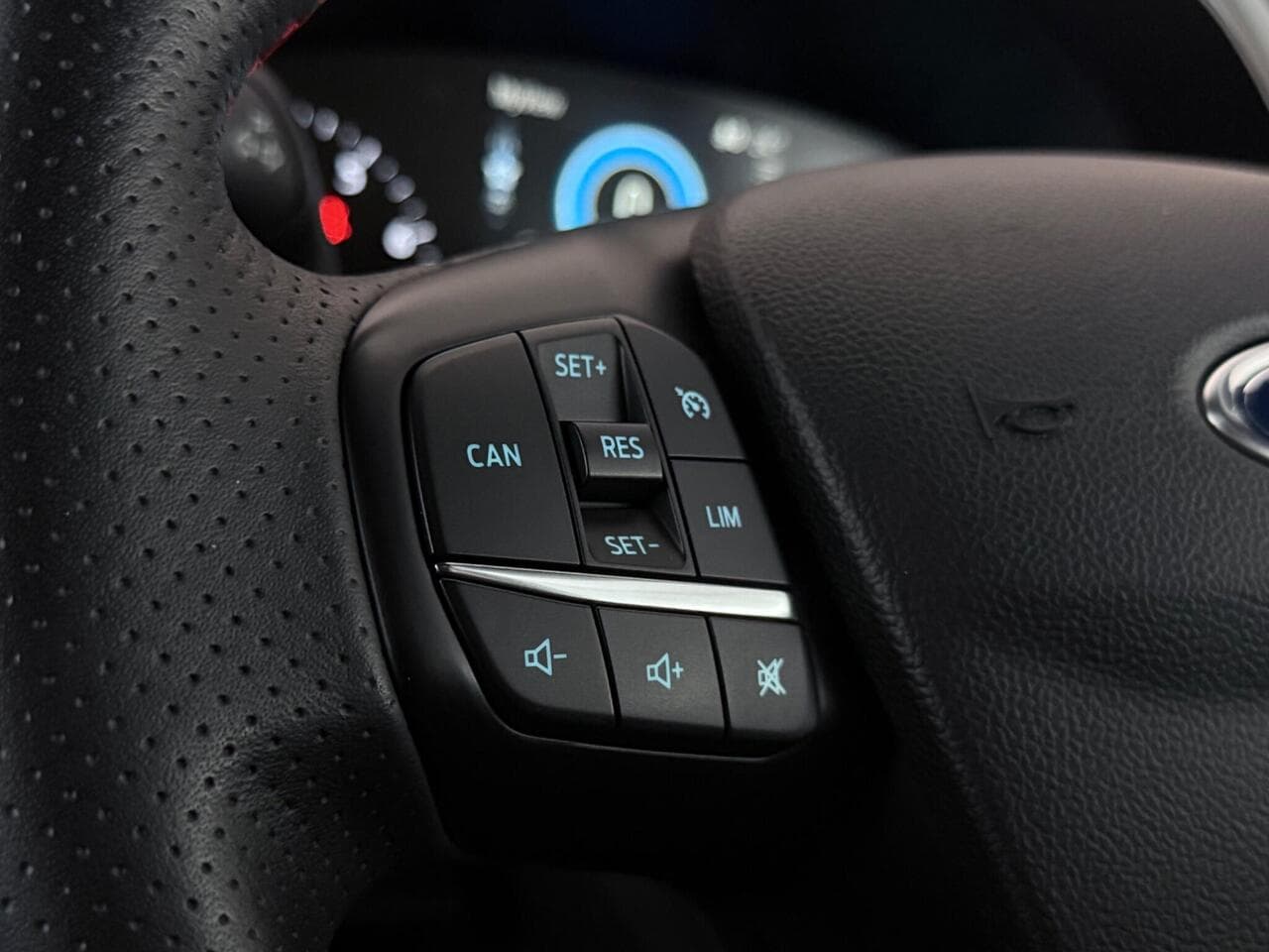 Ford Focus thumbnail Misc Controls