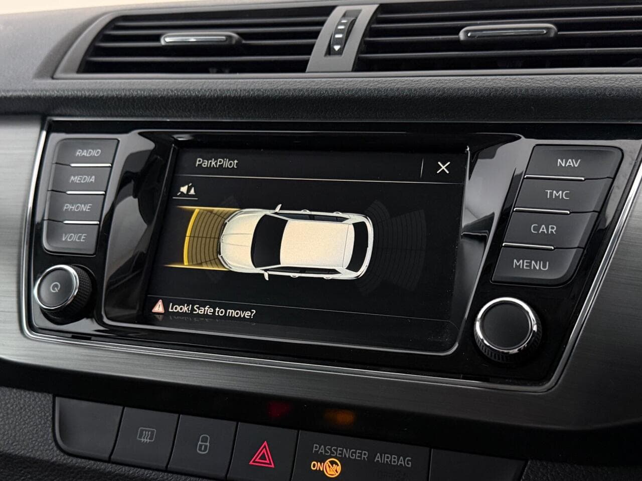 Skoda Fabia thumbnail Infotainment System