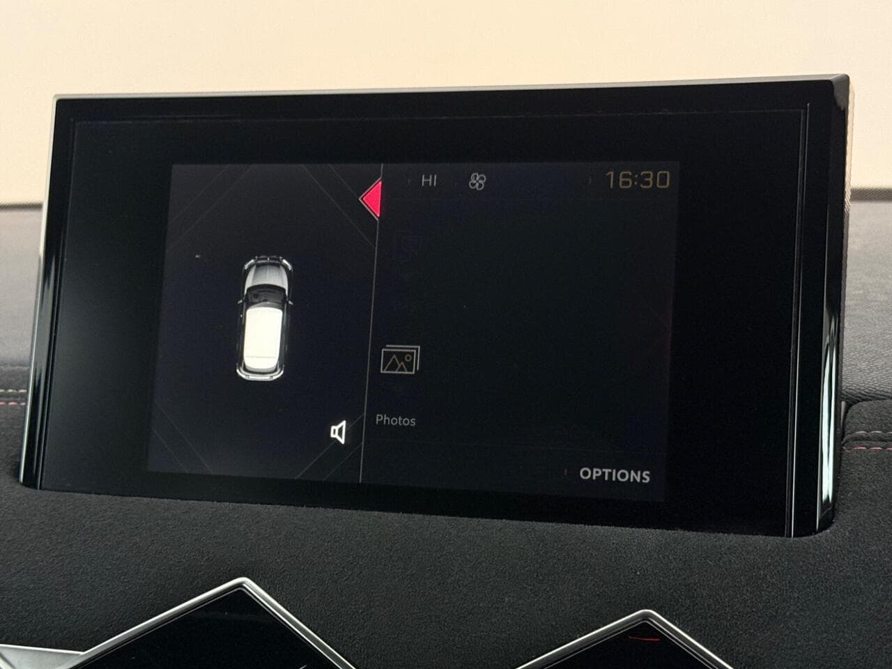 DS AUTOMOBILES DS 3 CROSSBACK thumbnail Infotainment System