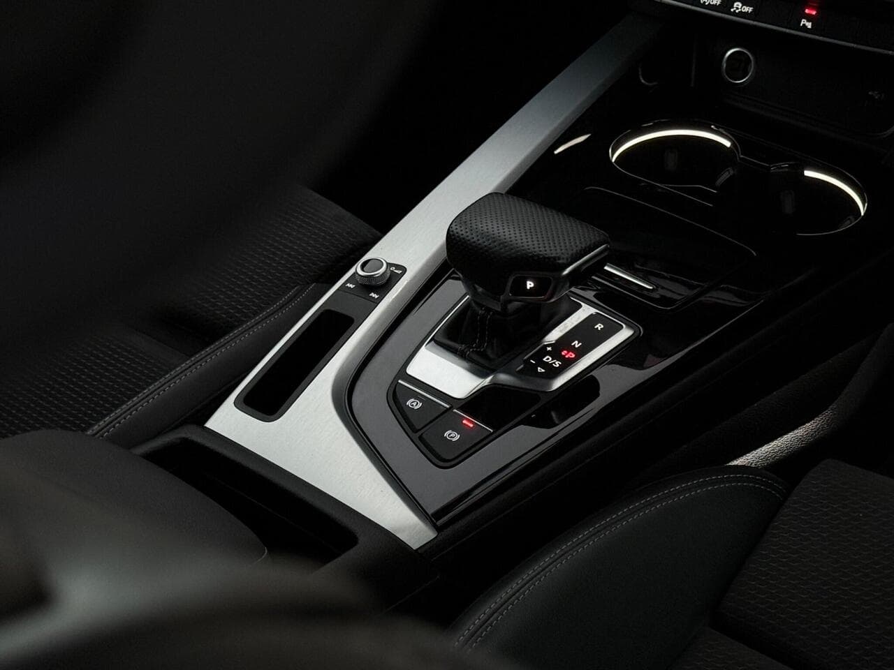 Audi A4 thumbnail Misc Controls