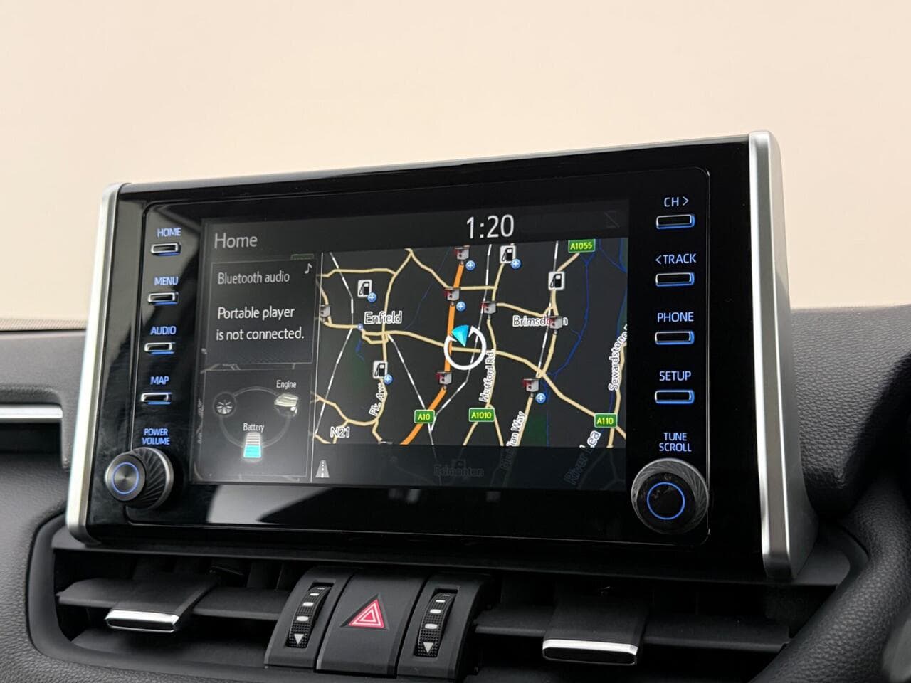 Toyota RAV4 thumbnail Infotainment System