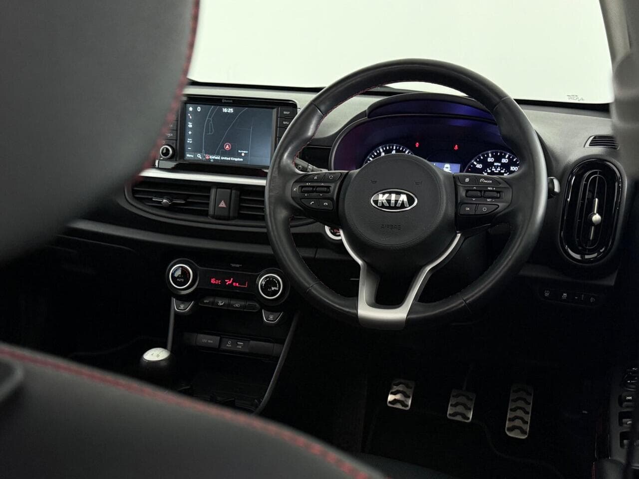 Kia Picanto thumbnail Steering Wheel