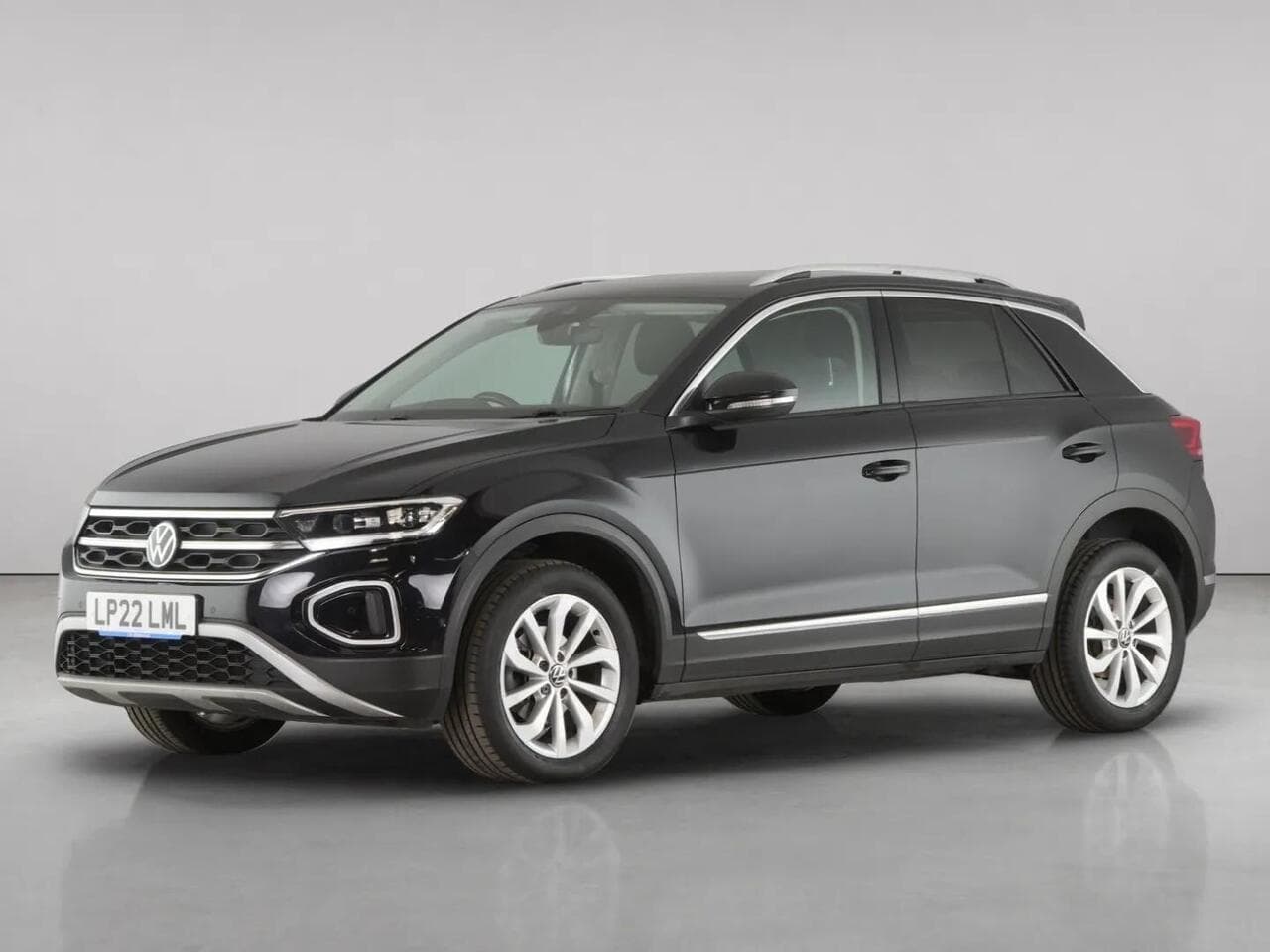 Volkswagen T-Roc thumbnail Front Left
