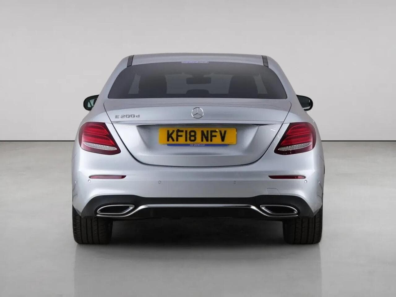 Mercedes-Benz E Class thumbnail Rear