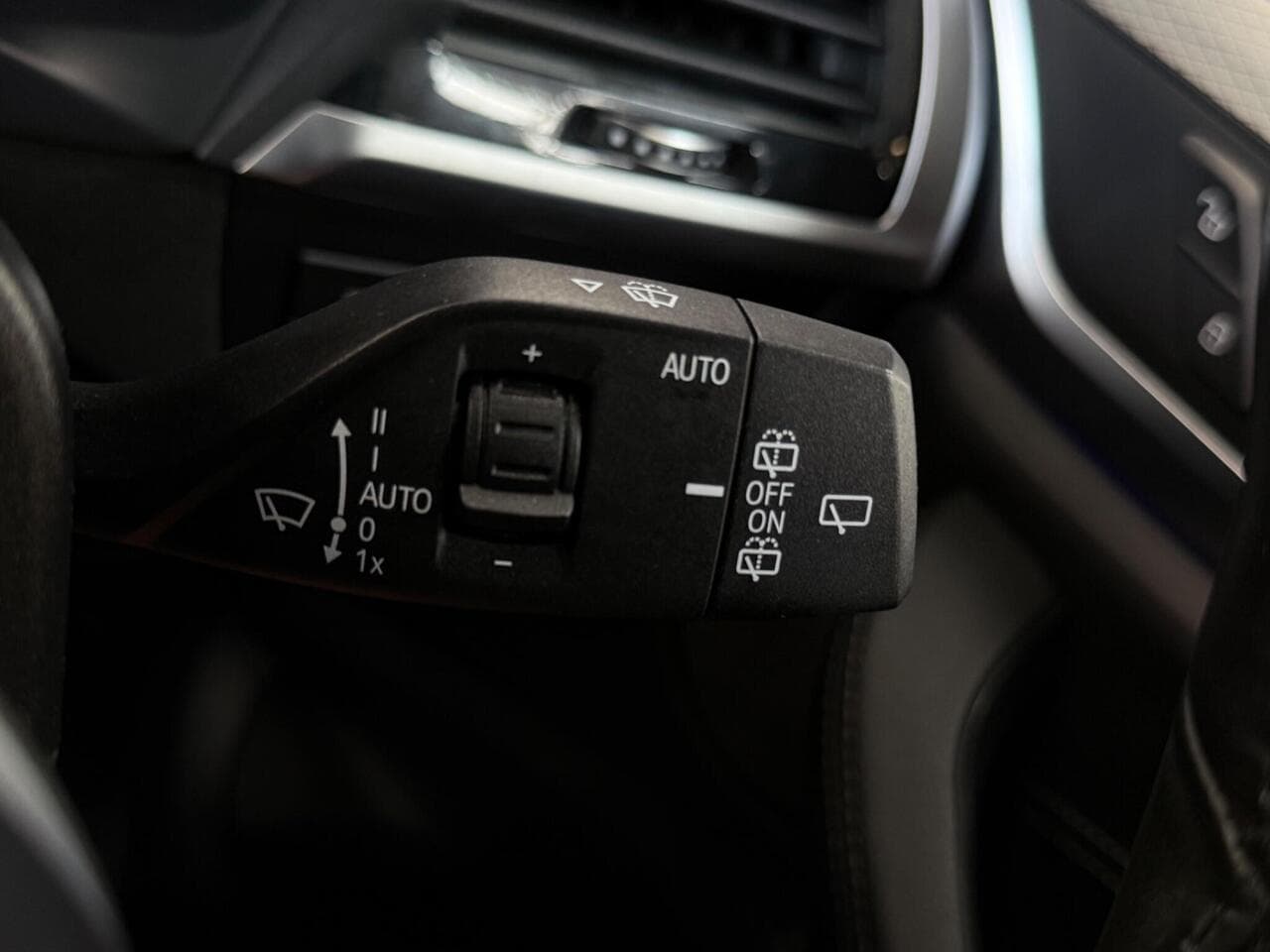 BMW X3 thumbnail Misc Controls