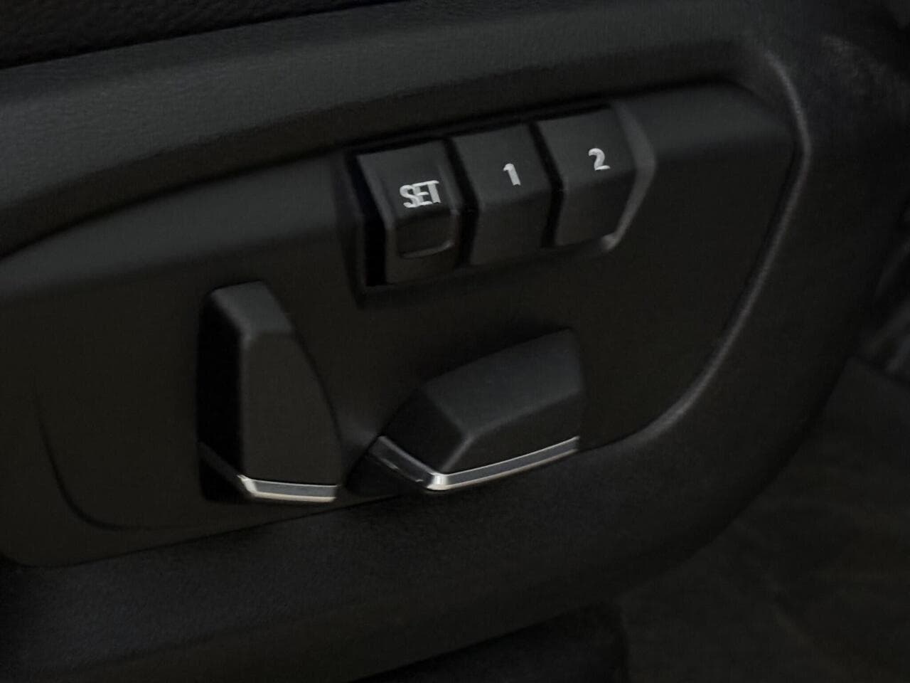 BMW X5 thumbnail Misc Controls