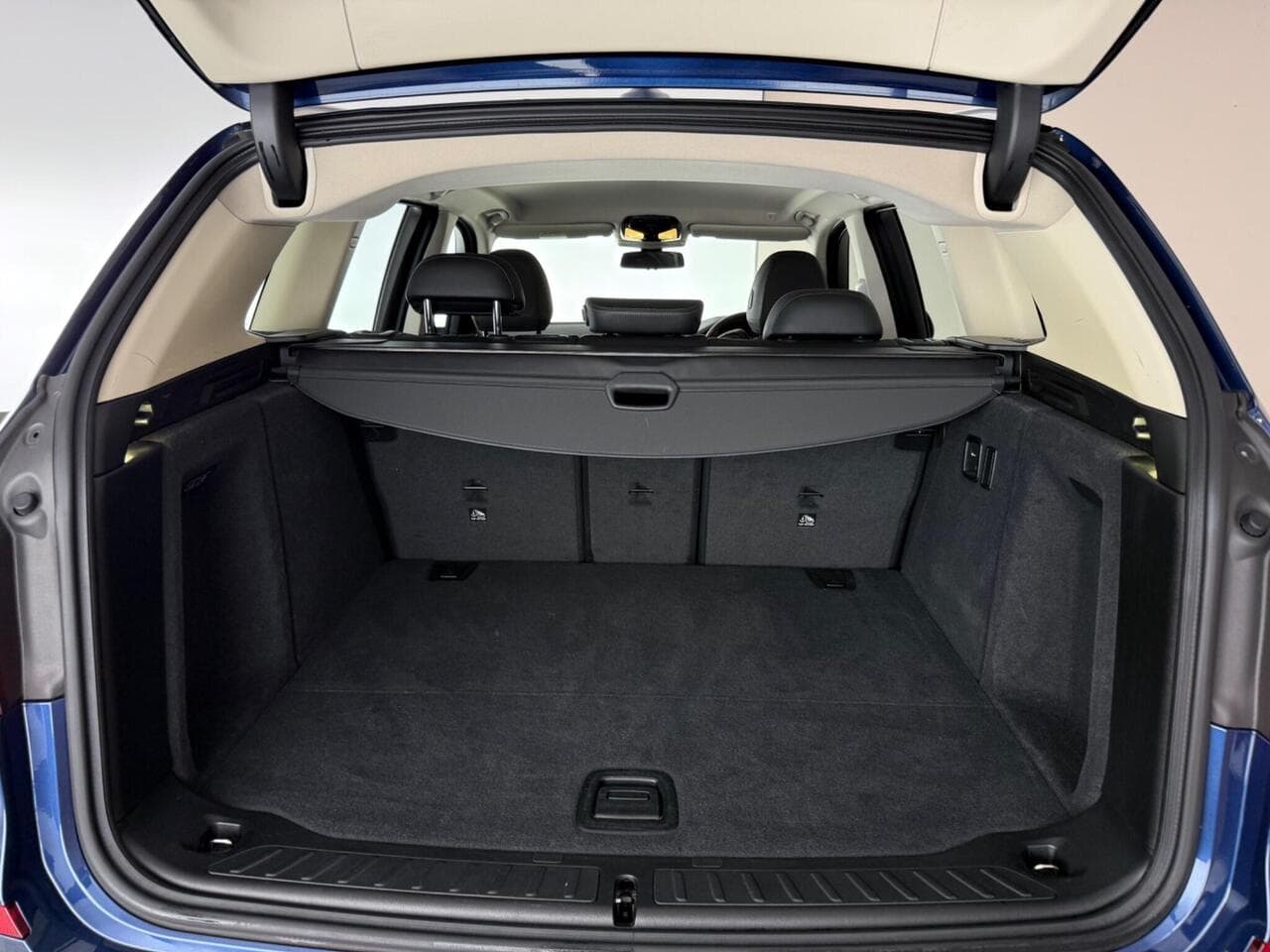 BMW X3 thumbnail Boot