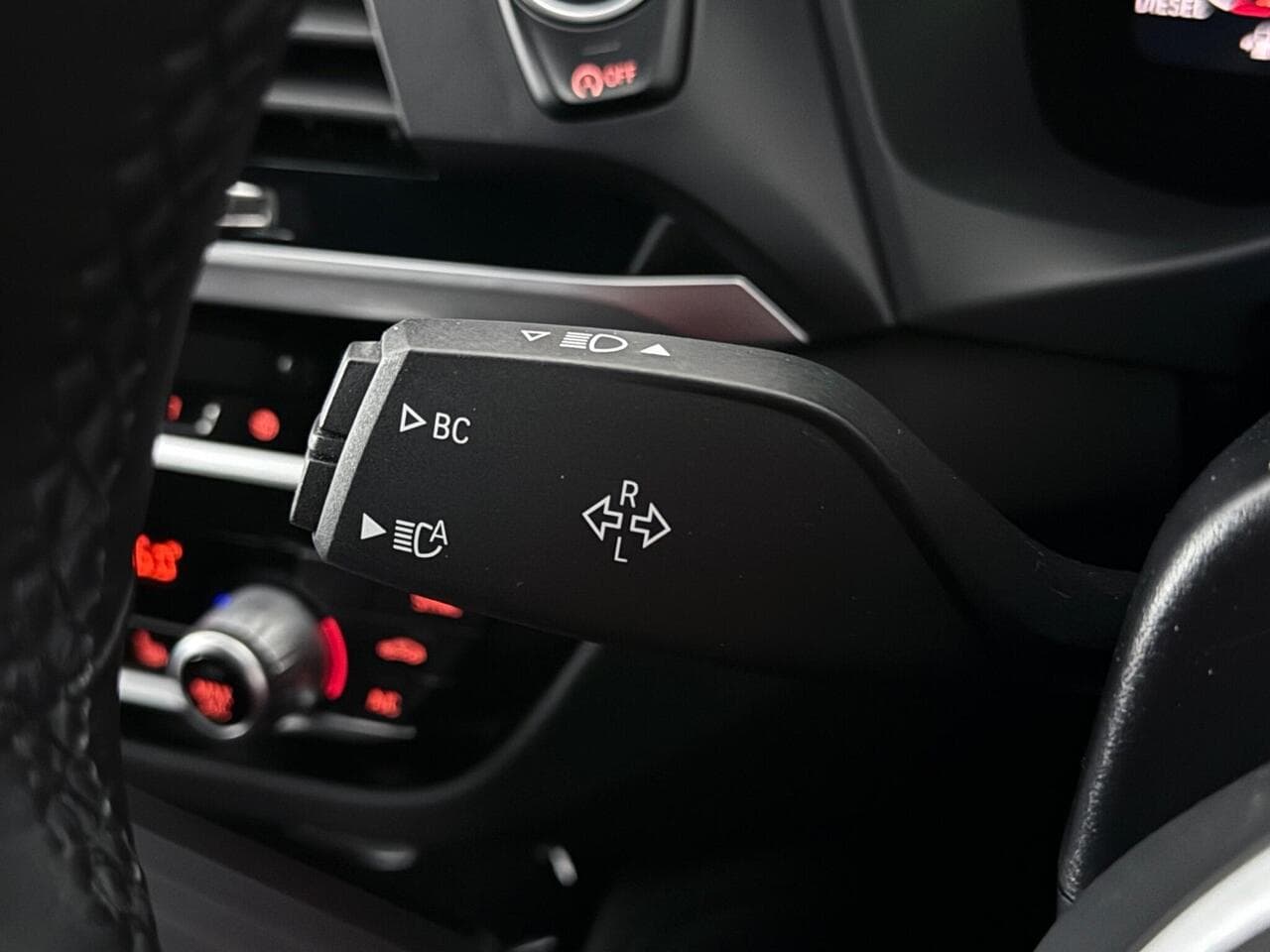 BMW X4 thumbnail Misc Controls