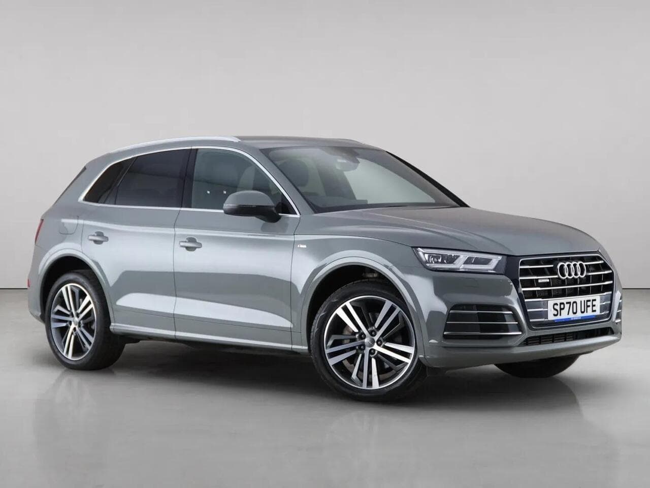 Audi Q5 - Audi Q5 2.0 TFSIe 55 S line Competition S Tronic quattro Euro 6 (s/s) 5dr 14.1kWh