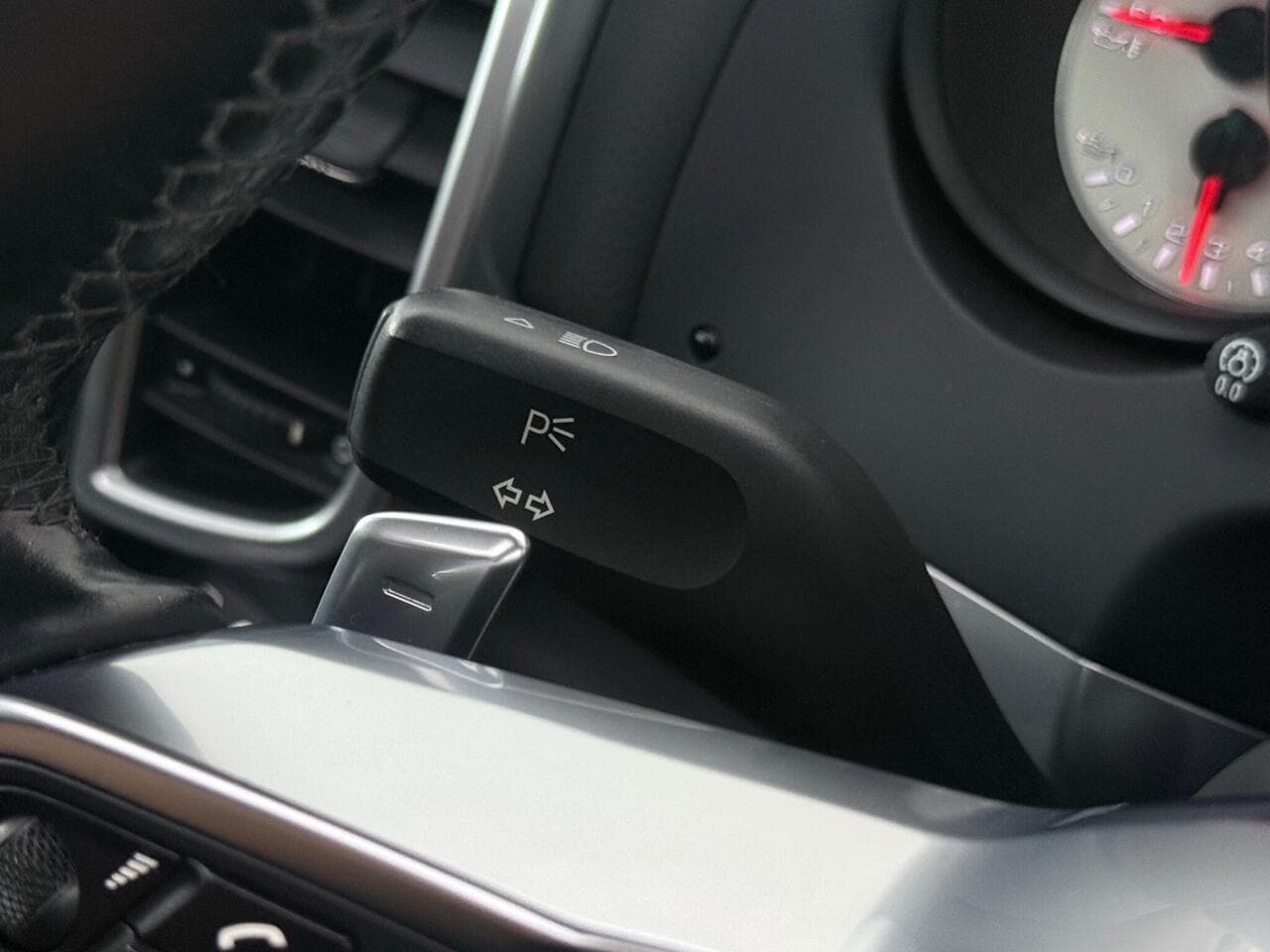 Porsche Cayenne thumbnail Misc Controls