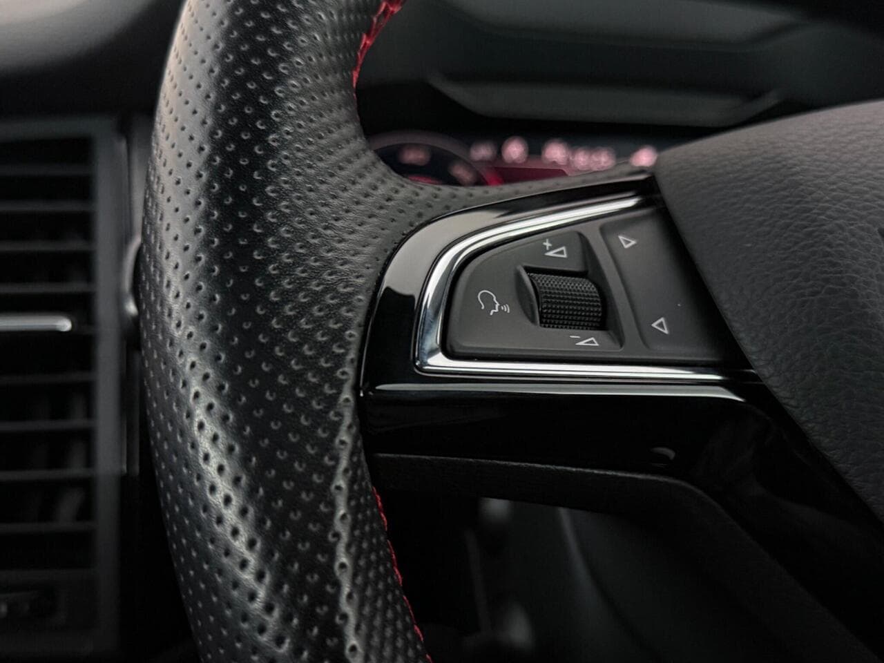Skoda Kodiaq thumbnail Misc Controls