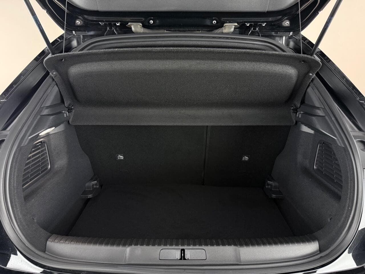 Vauxhall Mokka thumbnail Boot