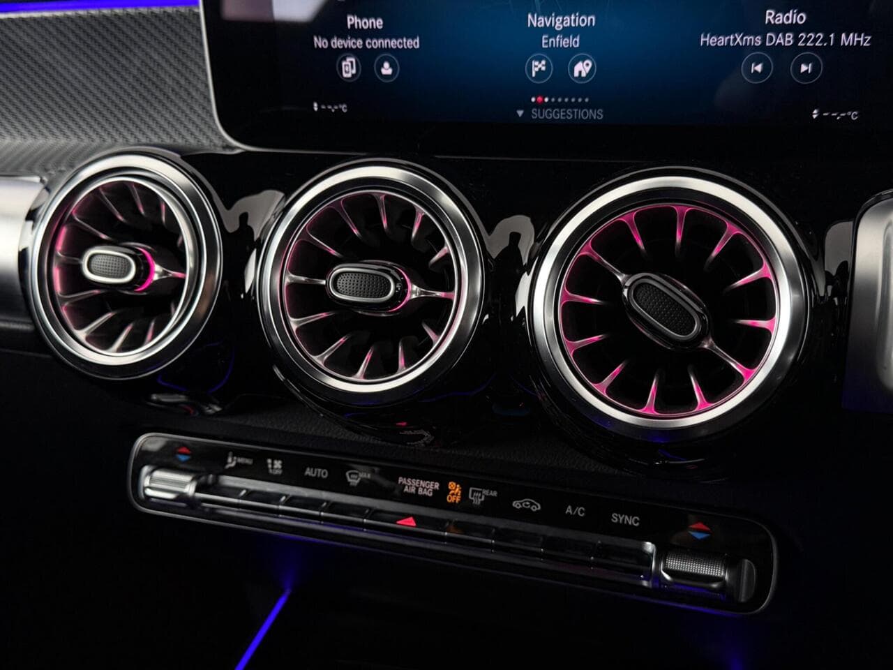 Mercedes-Benz GLB thumbnail Inconclusive