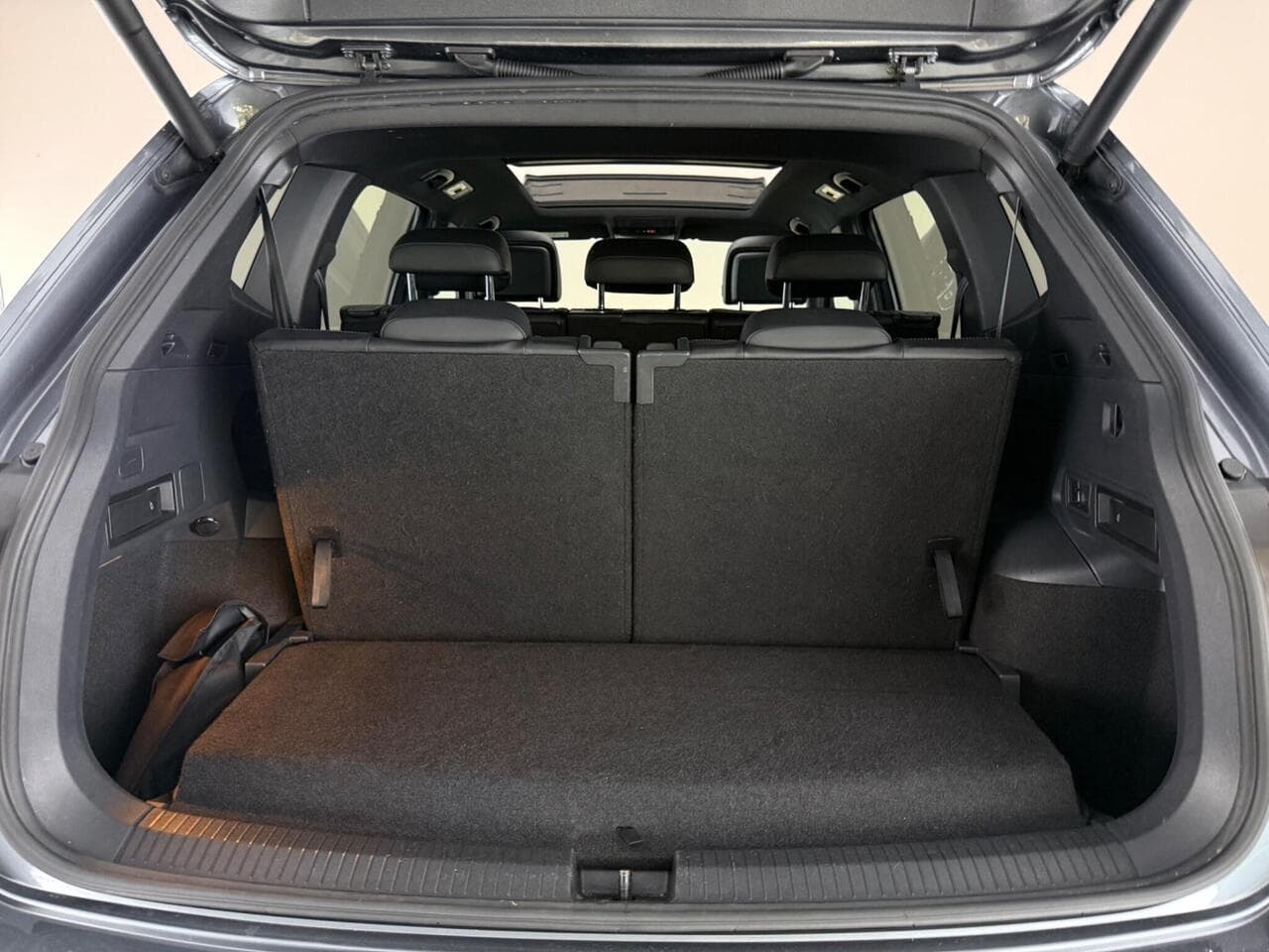 Volkswagen Tiguan Allspace thumbnail Boot