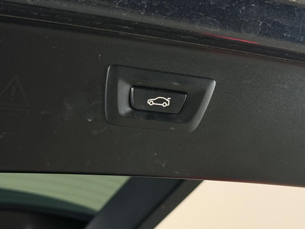 BMW 5 Series thumbnail Misc Controls