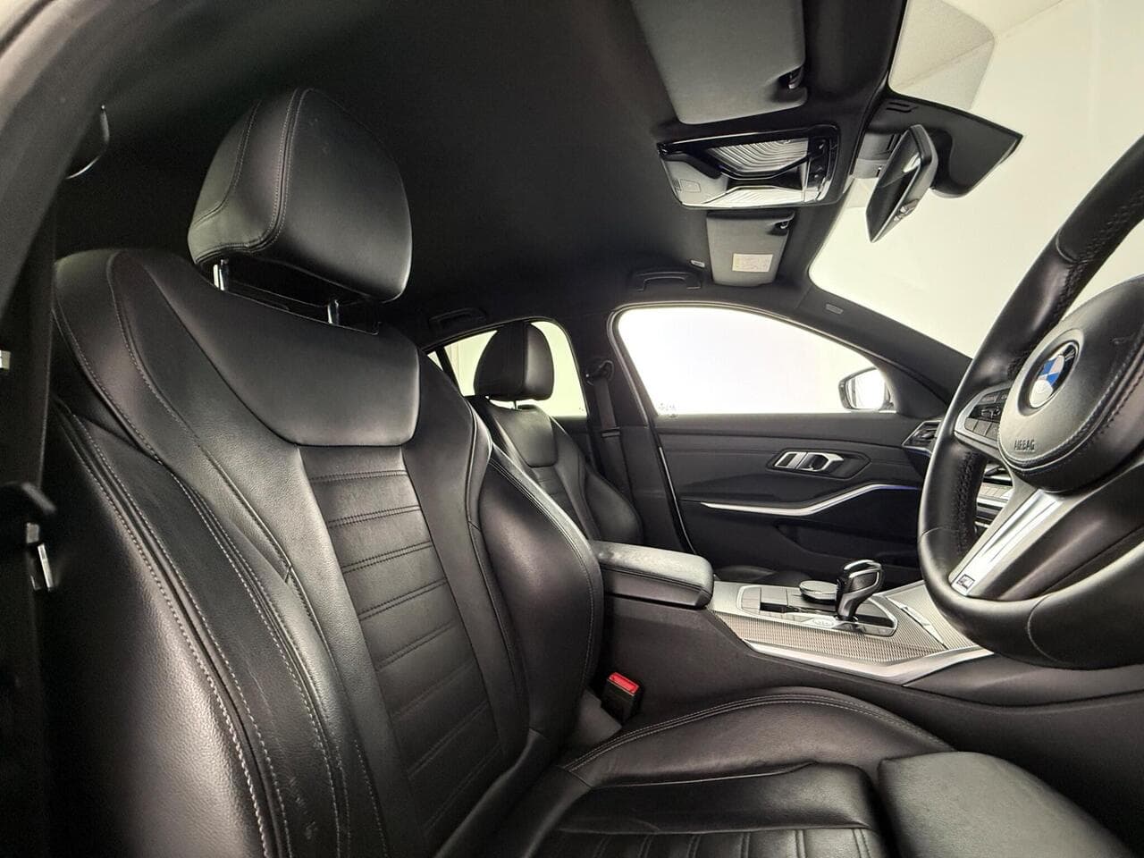 BMW 3 Series thumbnail Seat Driver