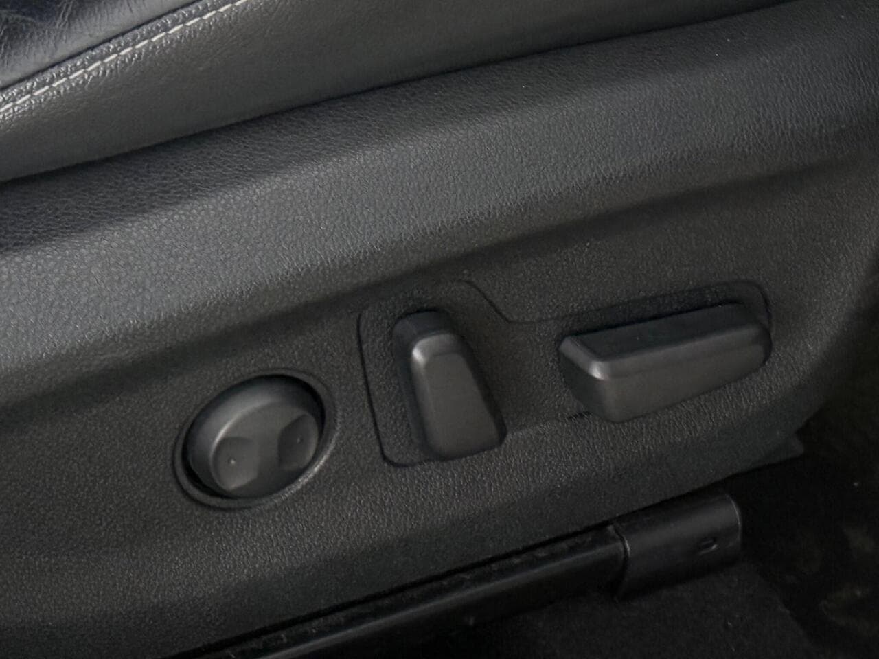 Kia Niro thumbnail Misc Controls