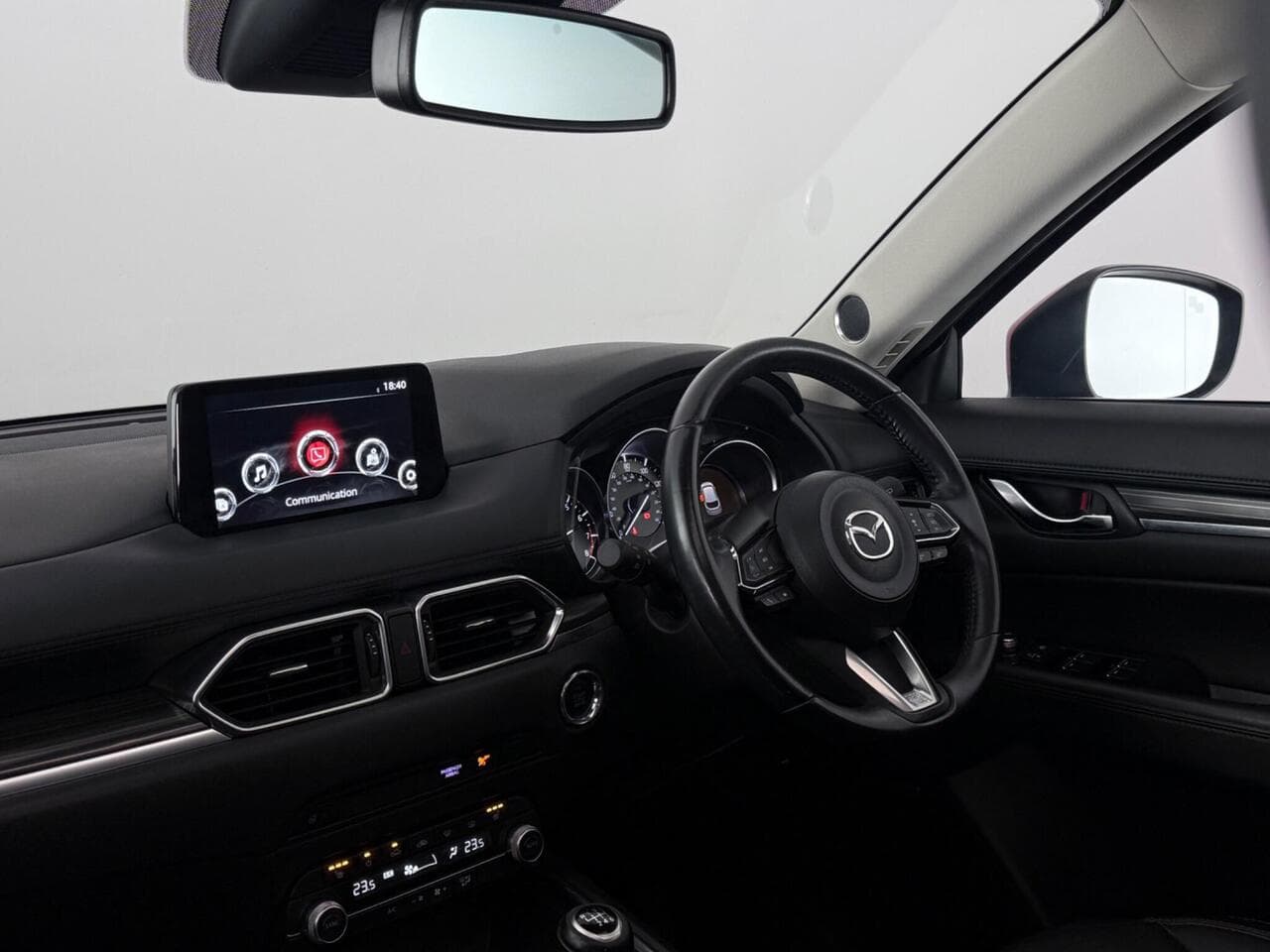 Mazda CX-5 thumbnail Interior Front