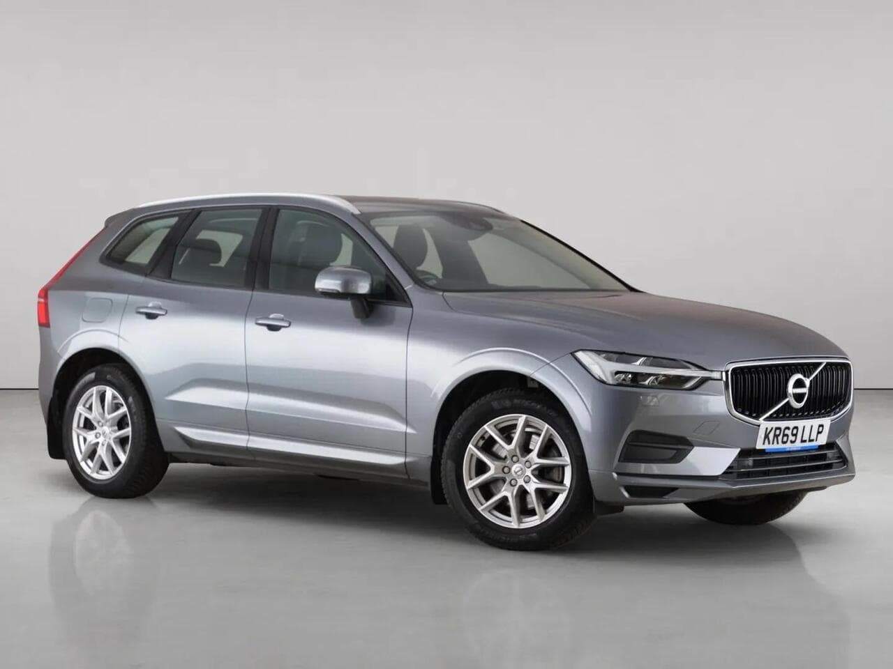 Volvo XC60 - Volvo XC60 2.0 D4 Momentum SUV 5dr Diesel Auto Euro 6 (s/s) (190 ps)