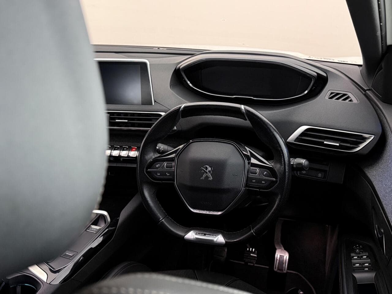 Peugeot 5008 thumbnail Steering Wheel