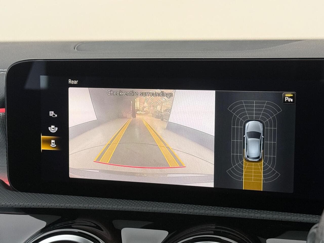 Mercedes-Benz A Class thumbnail Infotainment System