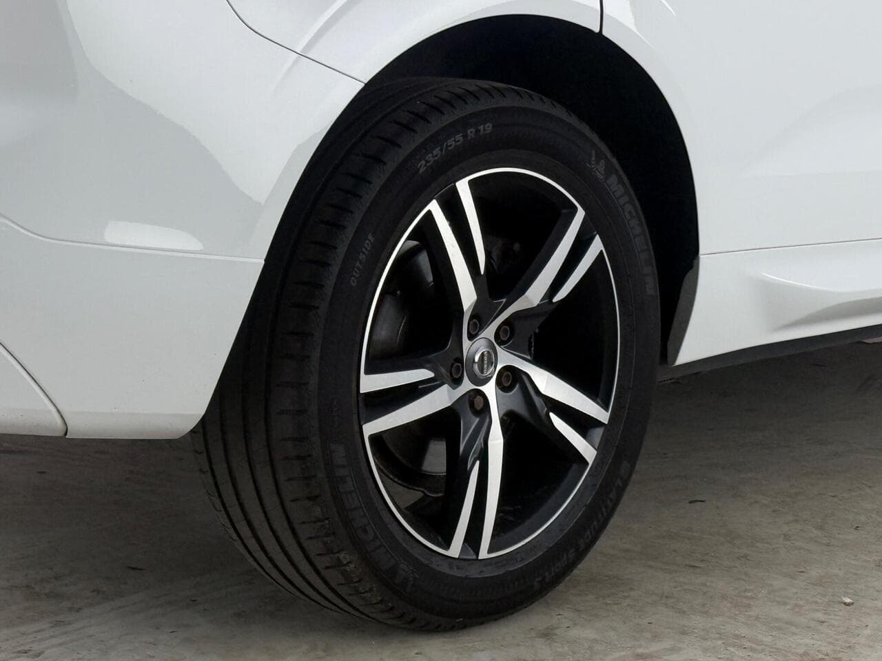 Volvo XC60 thumbnail Wheel