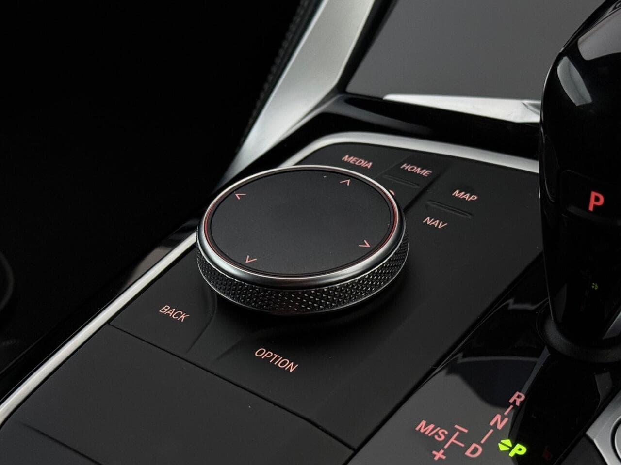 BMW 4 Series thumbnail Misc Controls