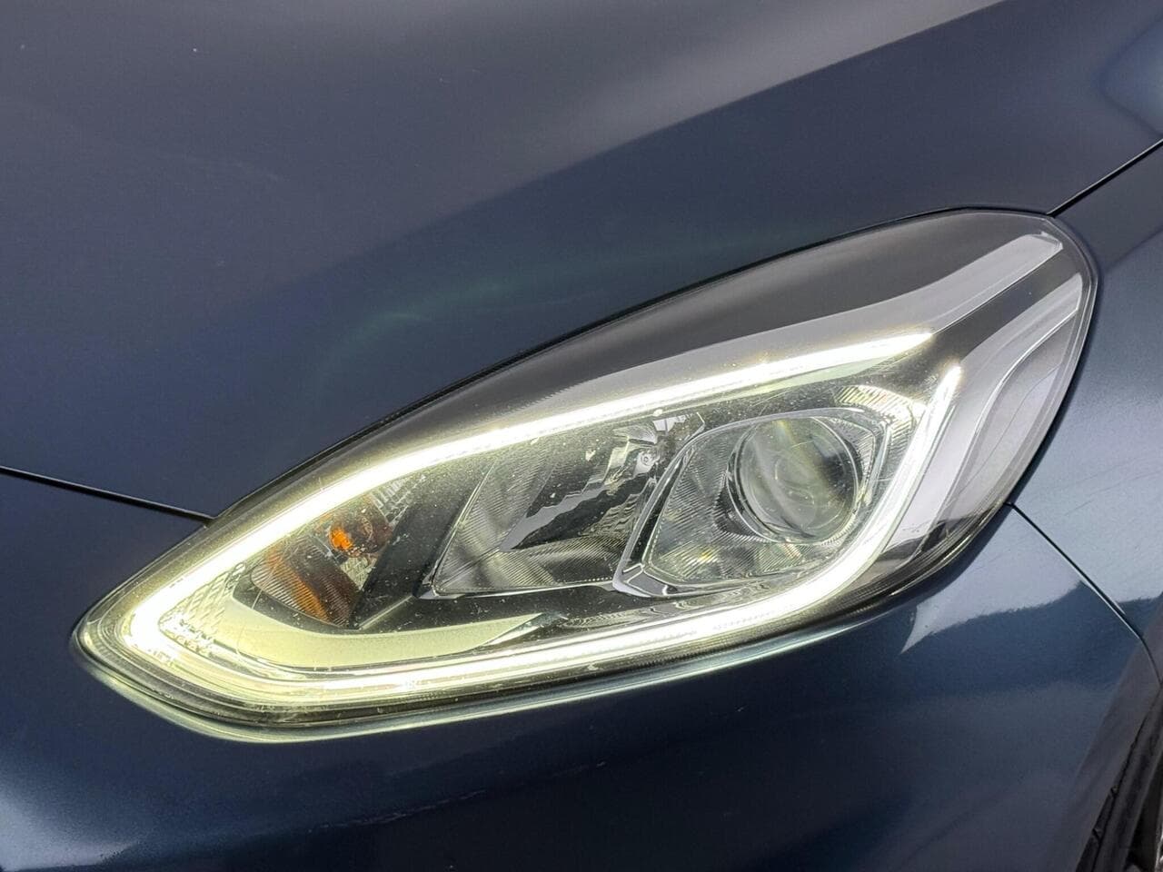 Ford Fiesta thumbnail Lights Front