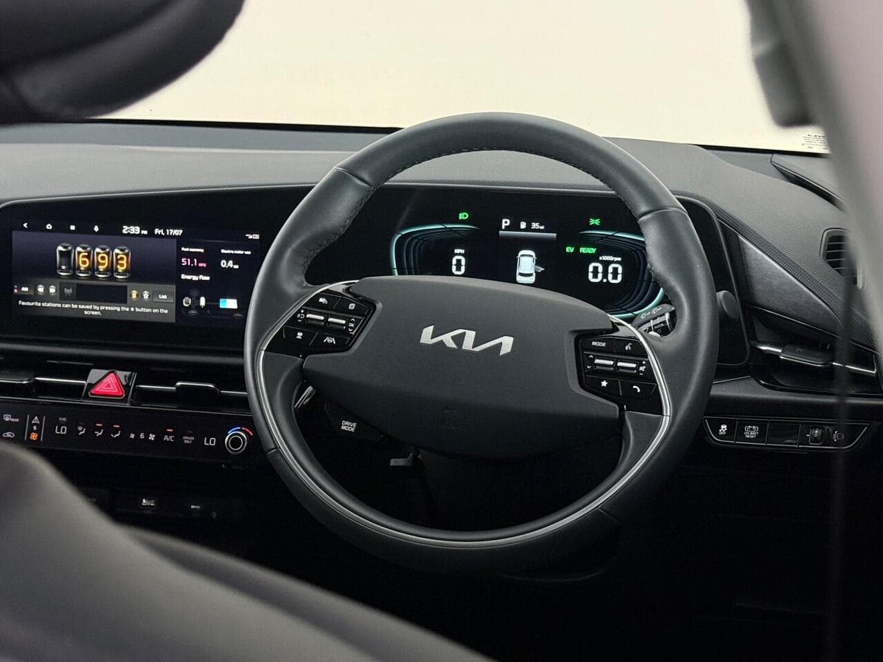 Kia Niro thumbnail Steering Wheel