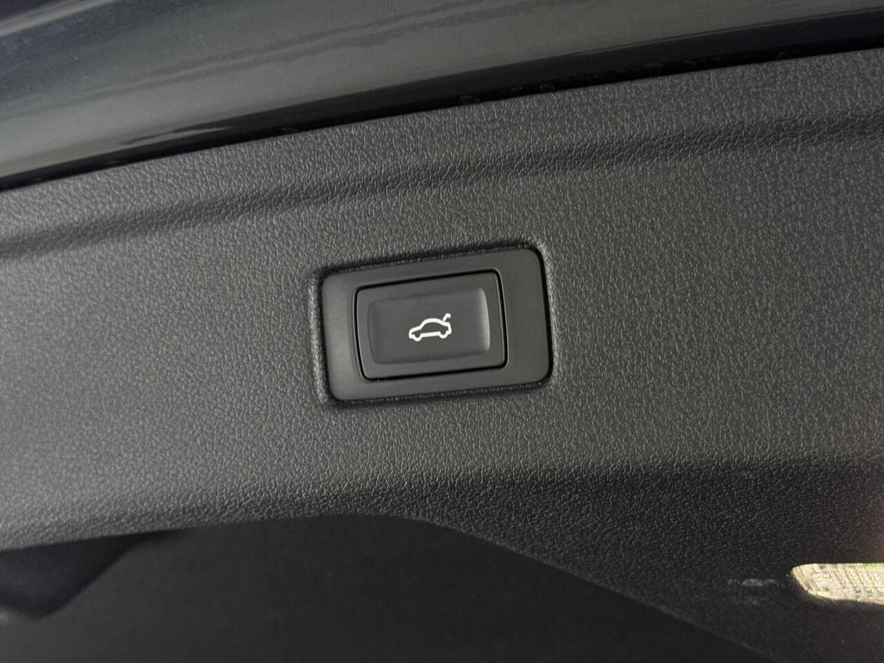 Audi A5 thumbnail Misc Controls