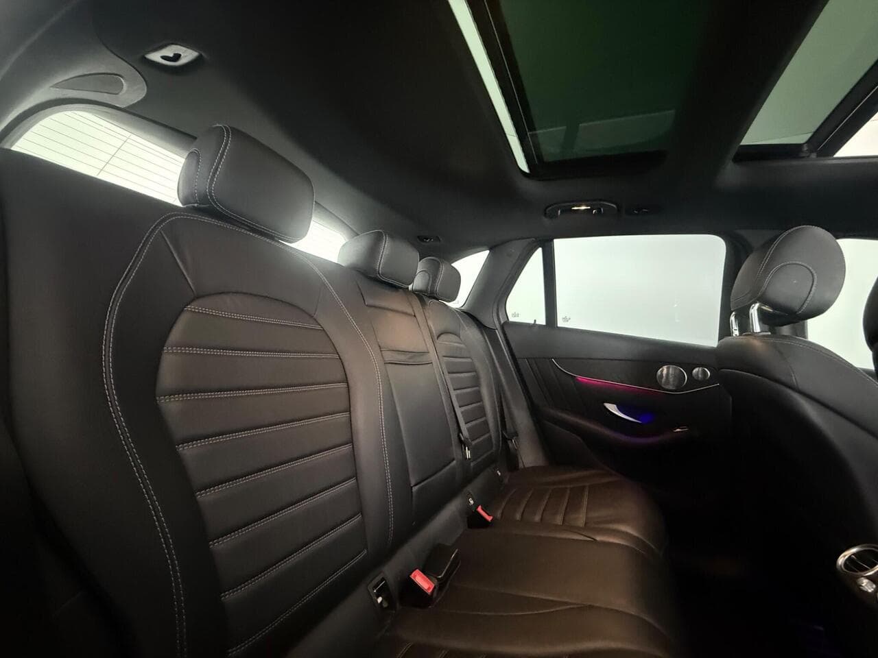 Mercedes-Benz GLC thumbnail Seats Rear