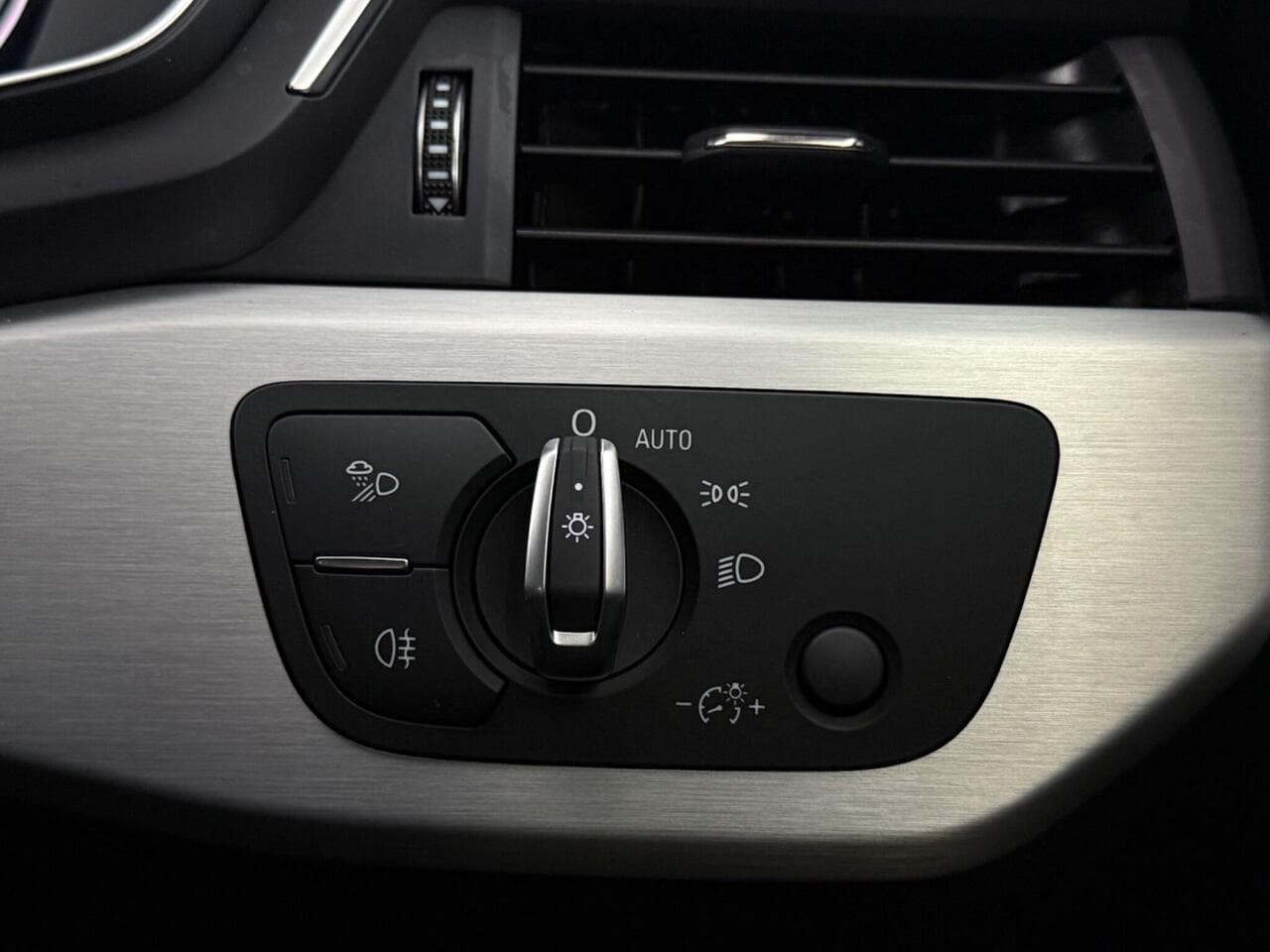 Audi A5 thumbnail Misc Controls