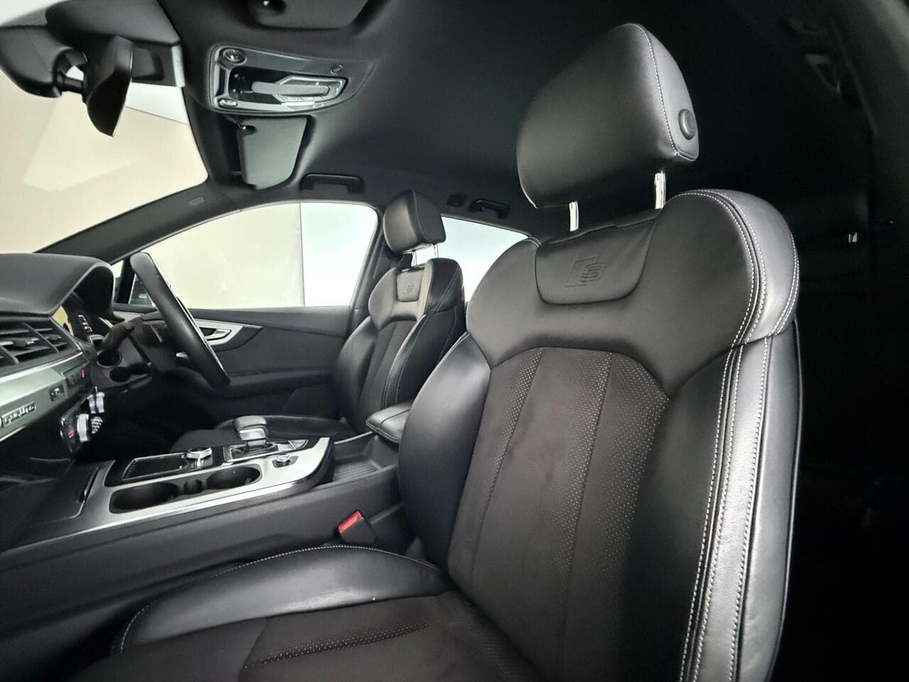 Audi Q7 thumbnail Seat Front Passenger