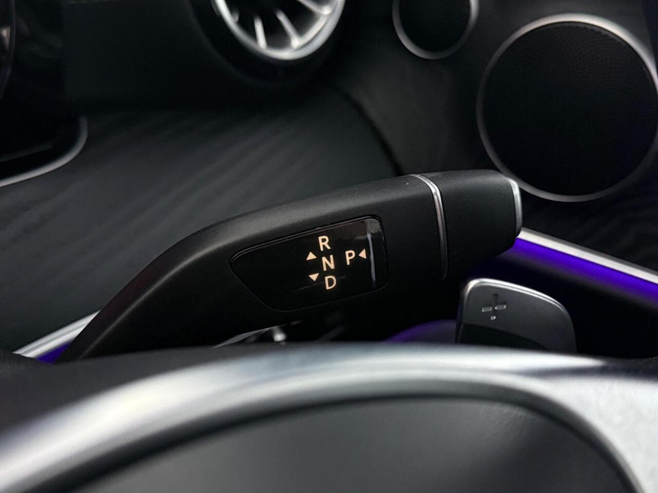 Mercedes-Benz E Class thumbnail Misc Controls
