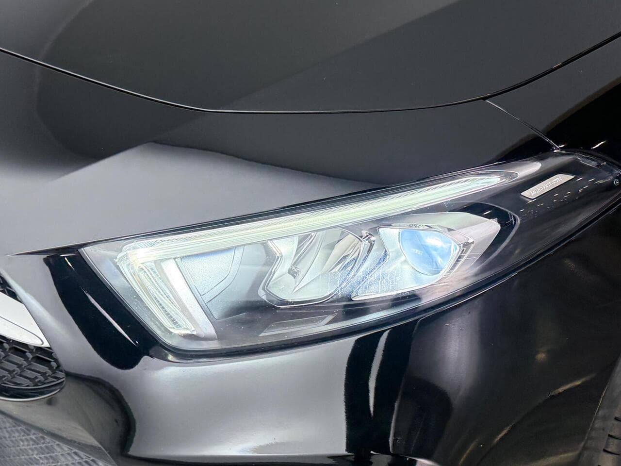 Mercedes-Benz A Class thumbnail Lights Front