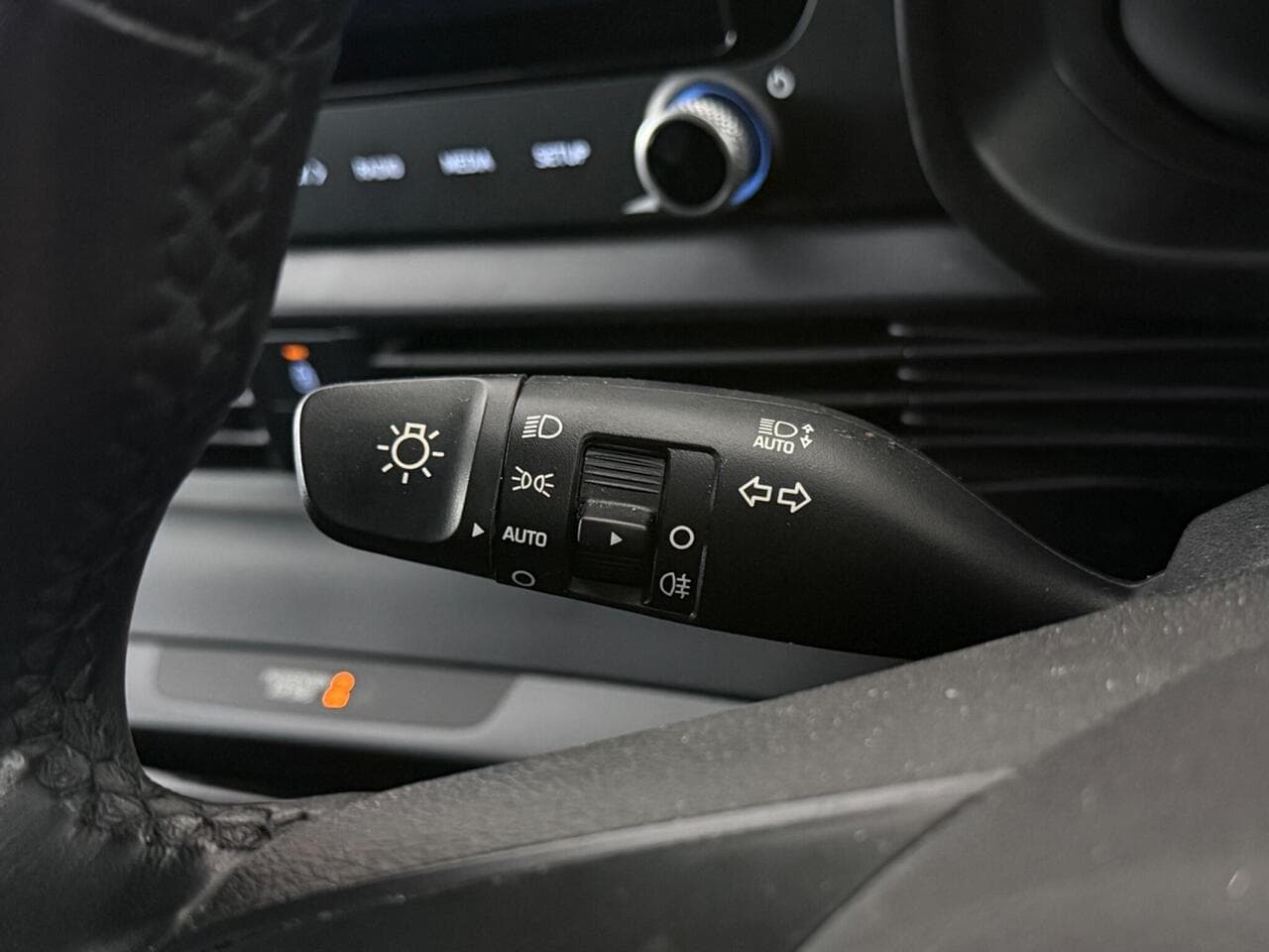 Hyundai BAYON thumbnail Misc Controls