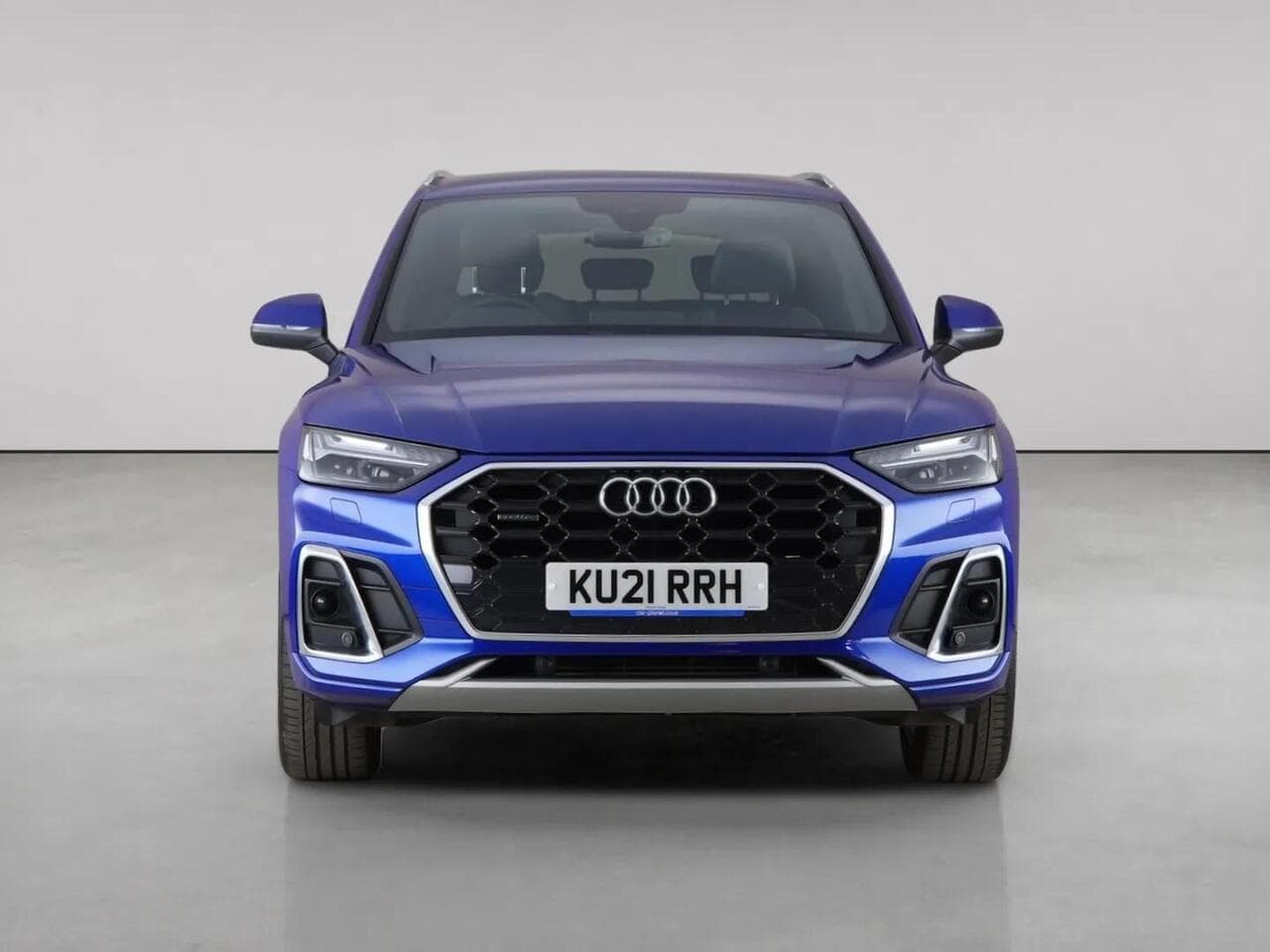 Audi Q5 thumbnail Front
