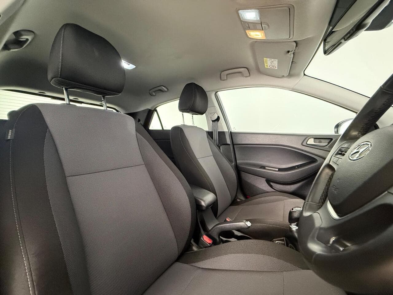 Hyundai i20 thumbnail Seat Driver