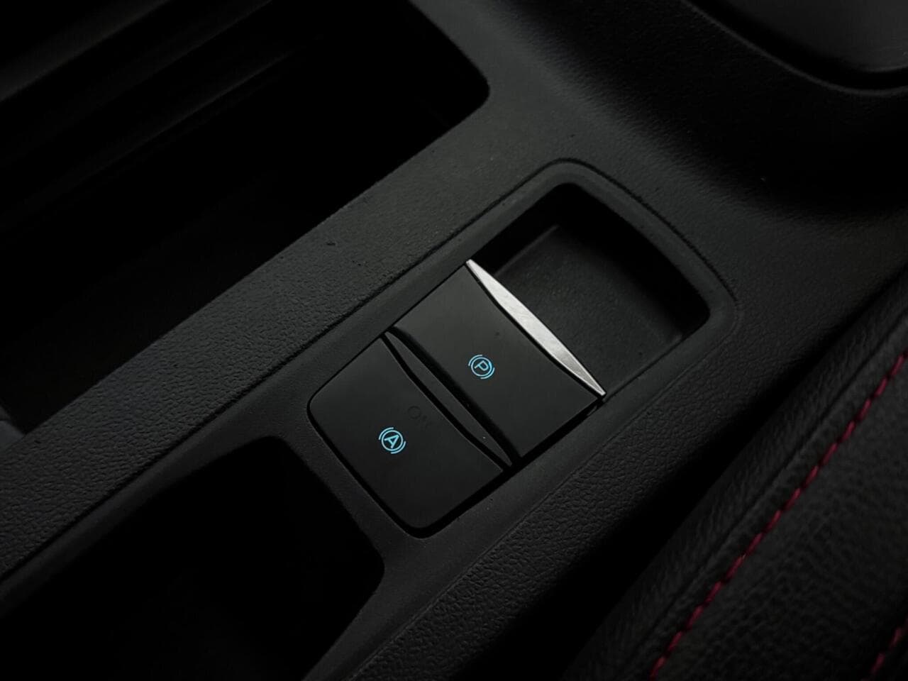 Ford Focus thumbnail Misc Controls