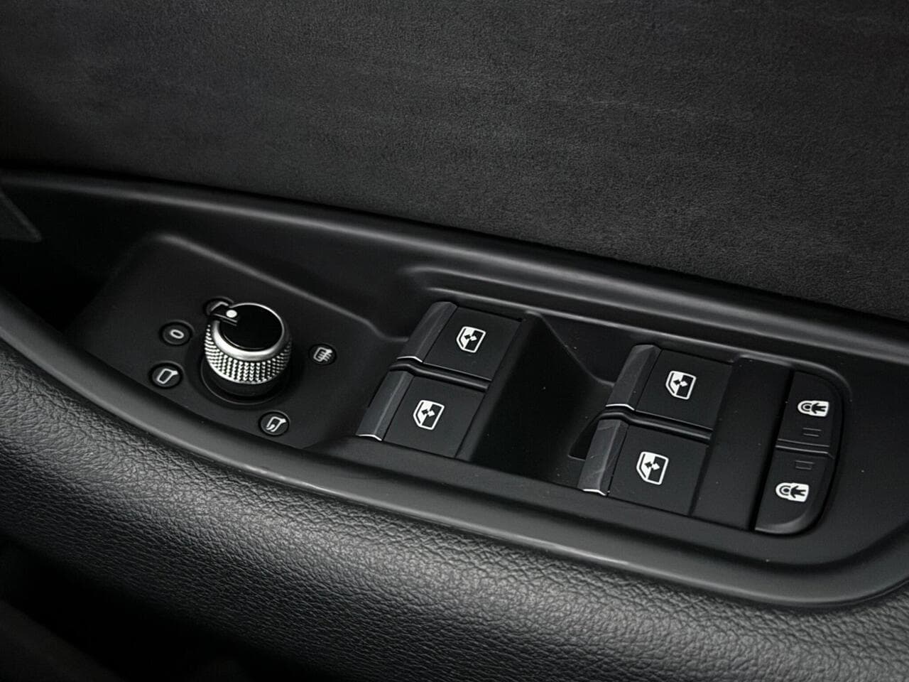 Audi A4 Avant thumbnail Misc Controls