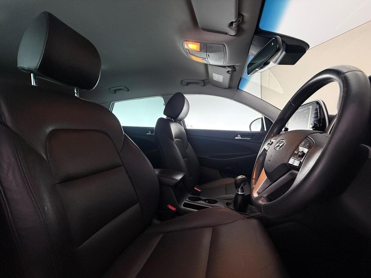 Hyundai TUCSON thumbnail Seat Driver