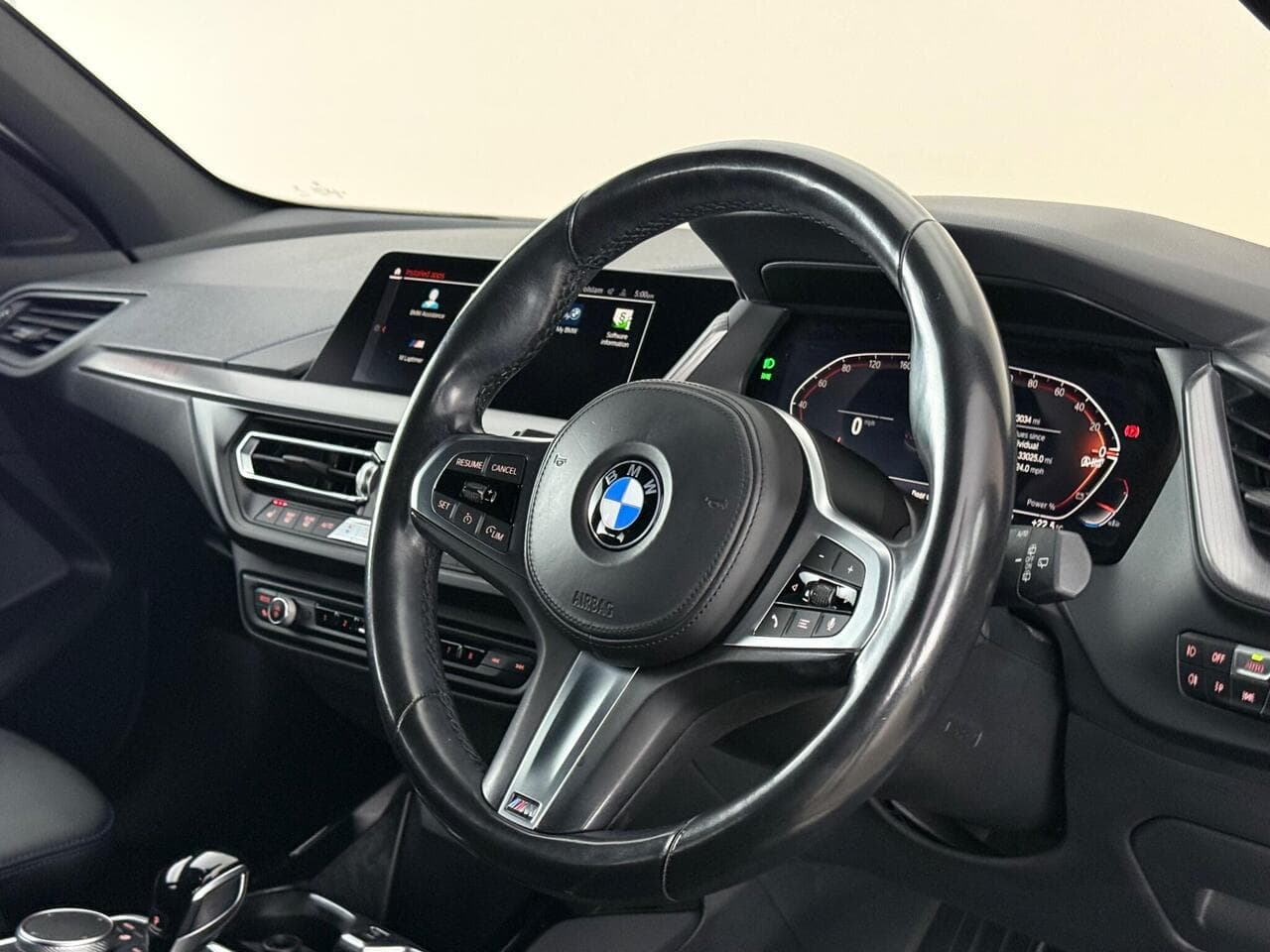 BMW 1 Series thumbnail Steering Wheel